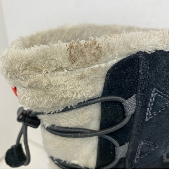 The North Face Boots Waterproof Lined Black & White Youth Size 5 - Picture 13 of 14